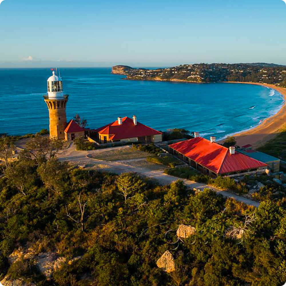 <span>14:00</span> Barrenjoey Lighthouse